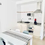 R10 Edificio Ronda Iv Apartamento *