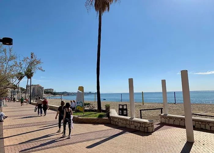 R10 Edificio Ronda Iv アパート *